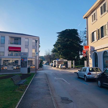 New City Center Design Apartment Porec Esterno foto