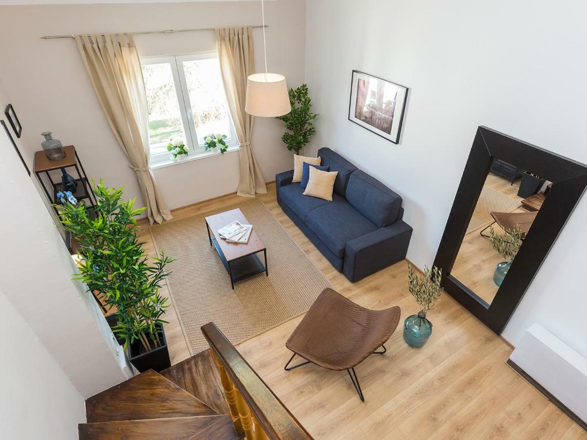 New City Center Design Apartment Porec Esterno foto