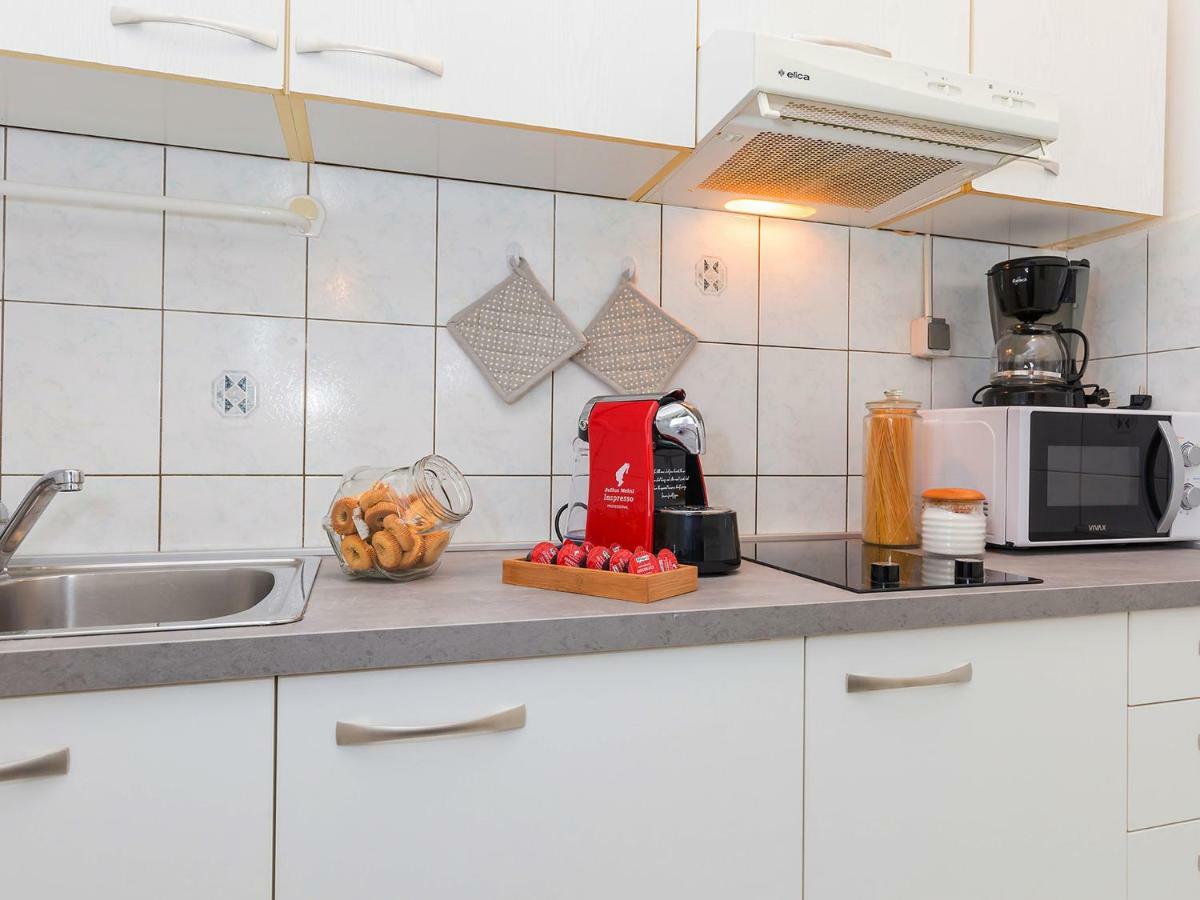 New City Center Design Apartment Porec Esterno foto